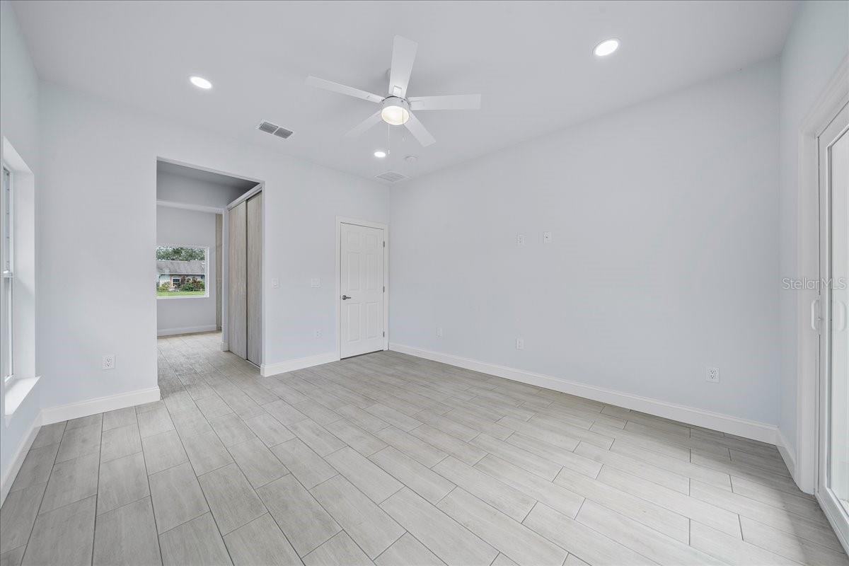 Image 21 of 28 For 7160 Carlowe Avenue