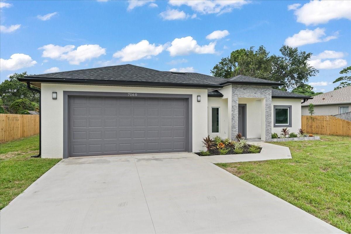 Image 3 of 28 For 7160 Carlowe Avenue
