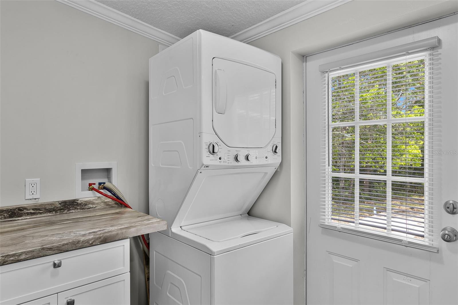 Image 19 of 38 For 43041 Jewell Drive