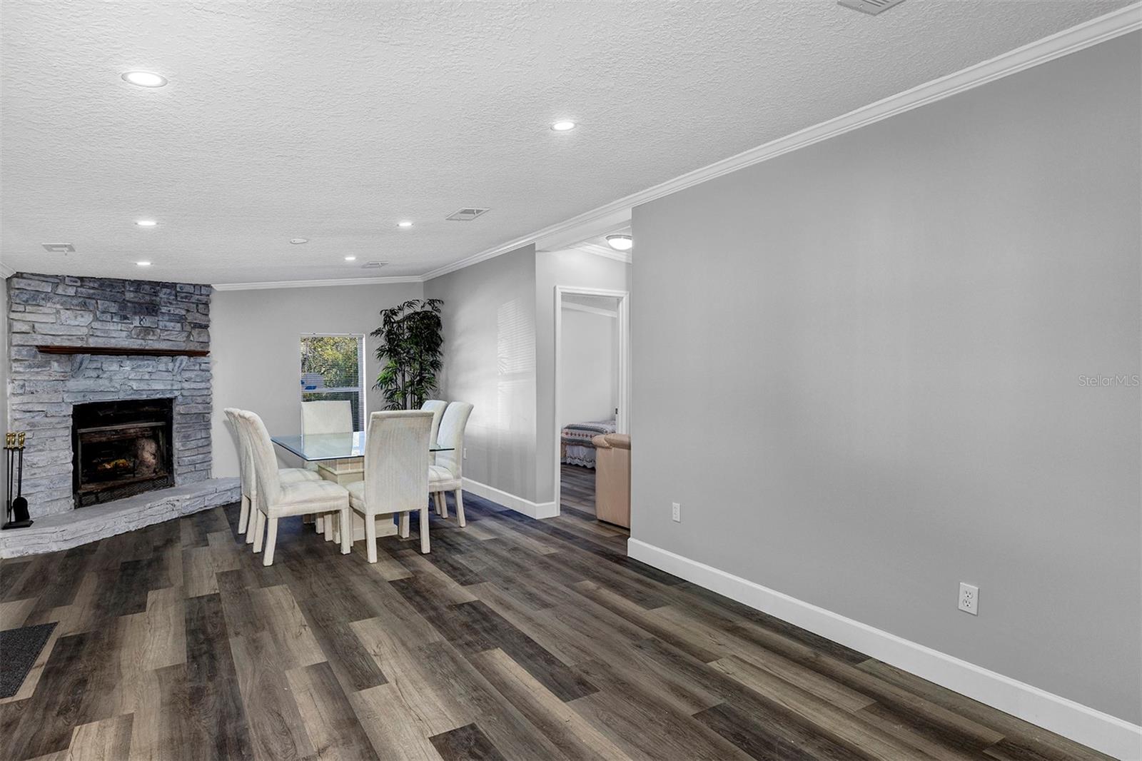 Image 36 of 38 For 43041 Jewell Drive