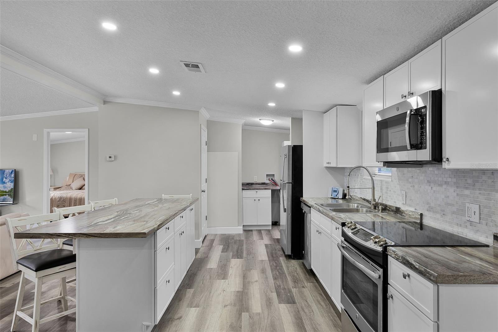Image 5 of 38 For 43041 Jewell Drive