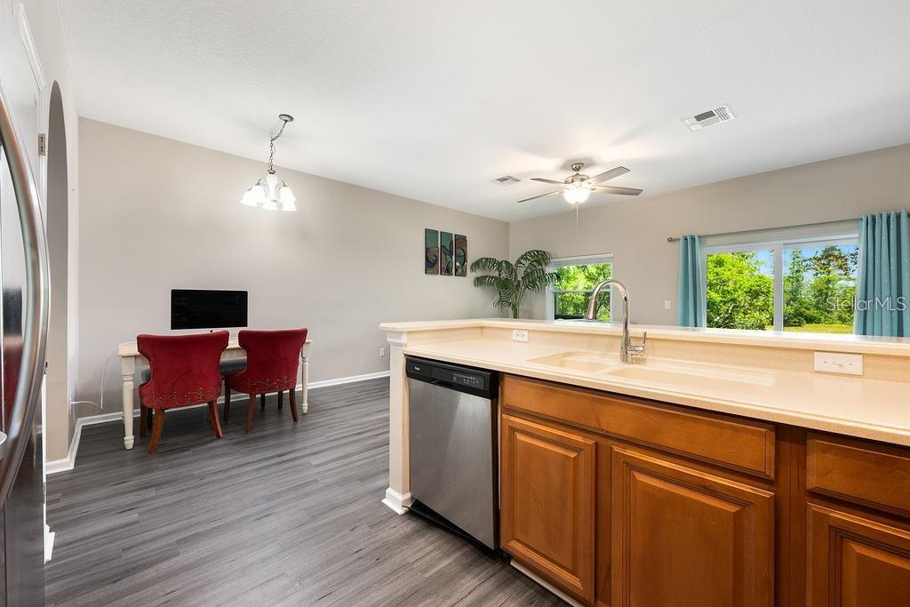 Image 9 of 17 For 11817 Great Commission Way