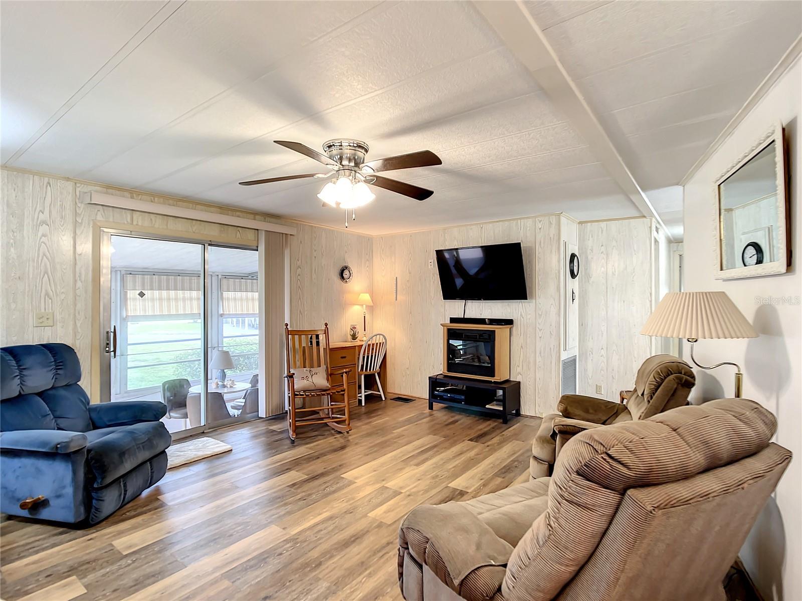 Image 13 of 48 For 601 Pelican Lane