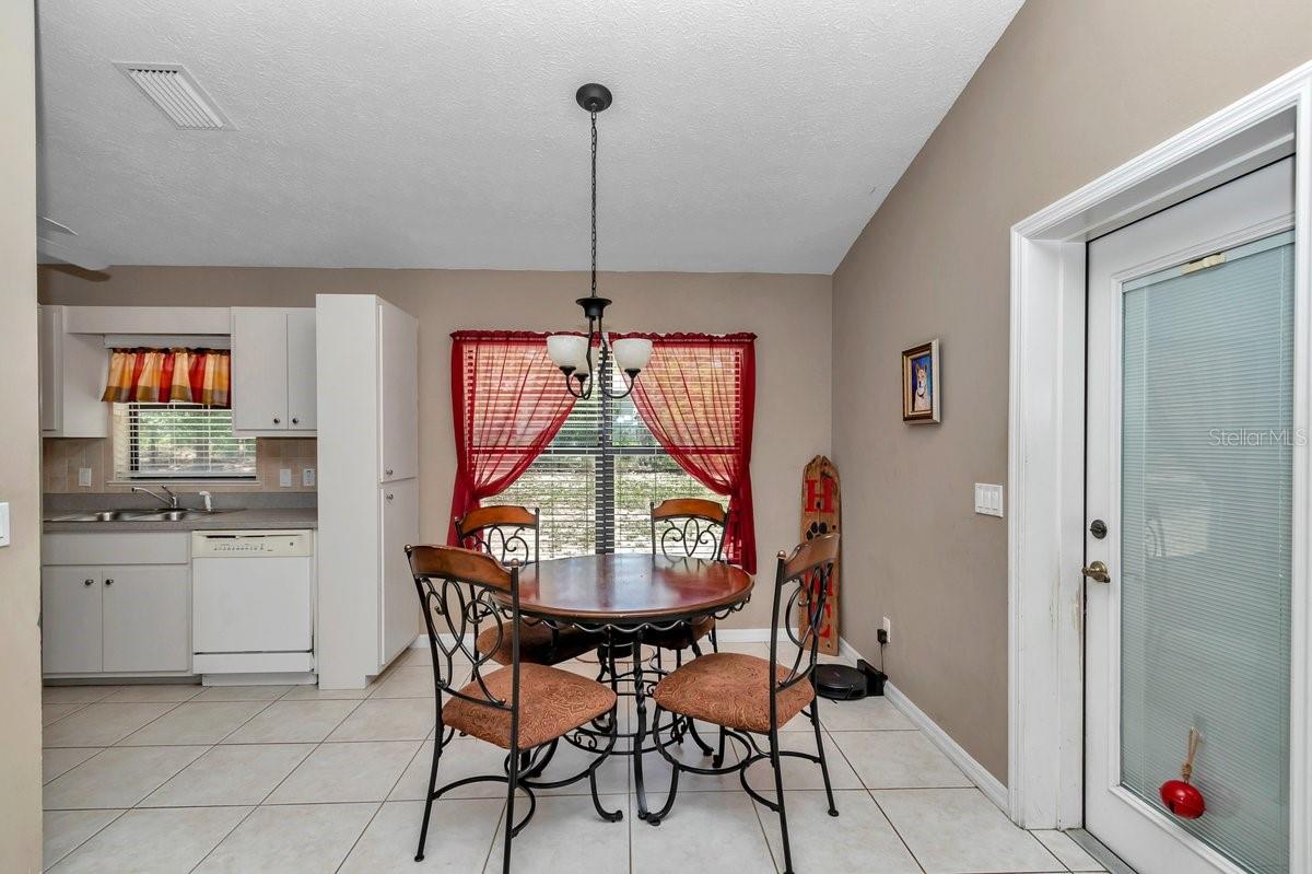 Image 13 of 24 For 7120 Glenridge Circle