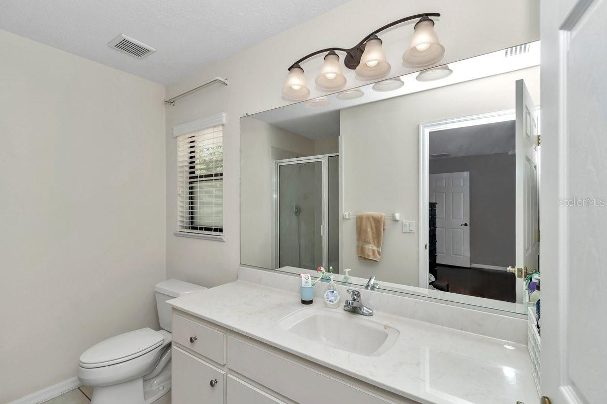 Image 17 of 24 For 7120 Glenridge Circle