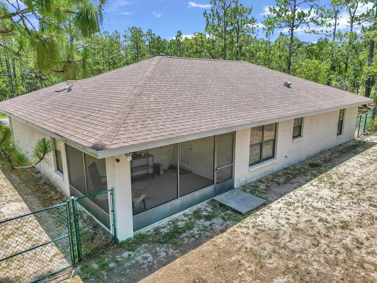 Image 4 of 24 For 7120 Glenridge Circle