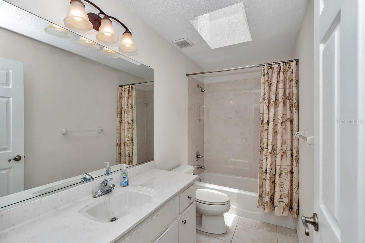 Image 6 of 24 For 7120 Glenridge Circle