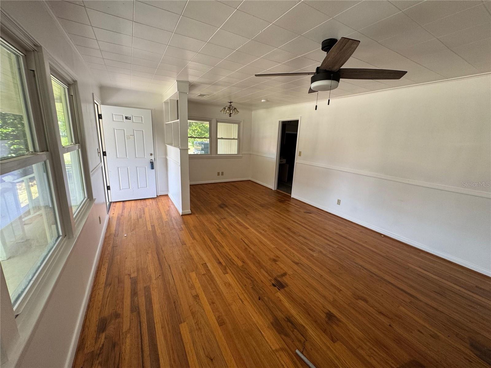 Image 18 of 20 For 4274 2nd Avenue