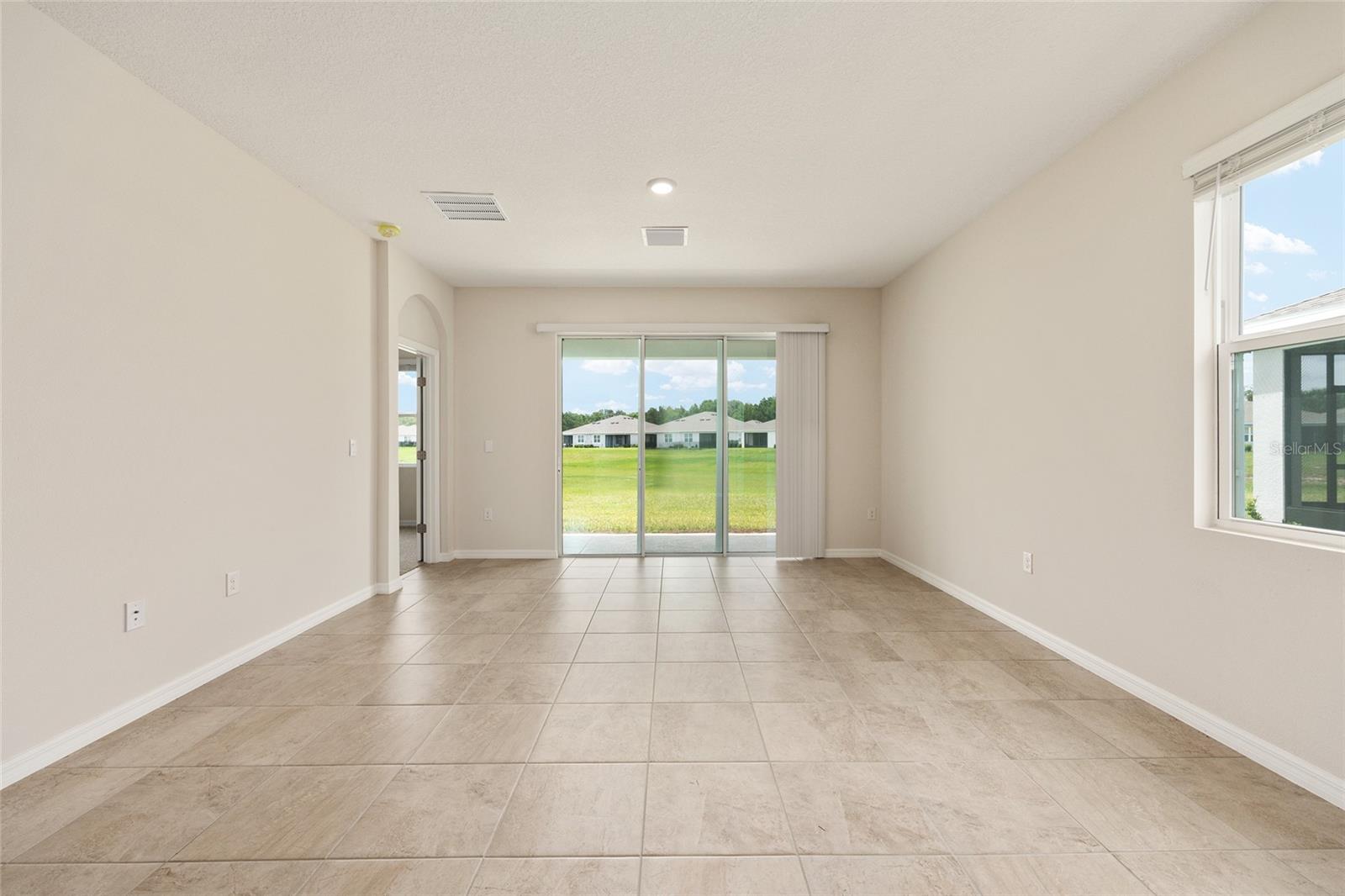 Image 6 of 33 For 5253 43rd Lane Nw
