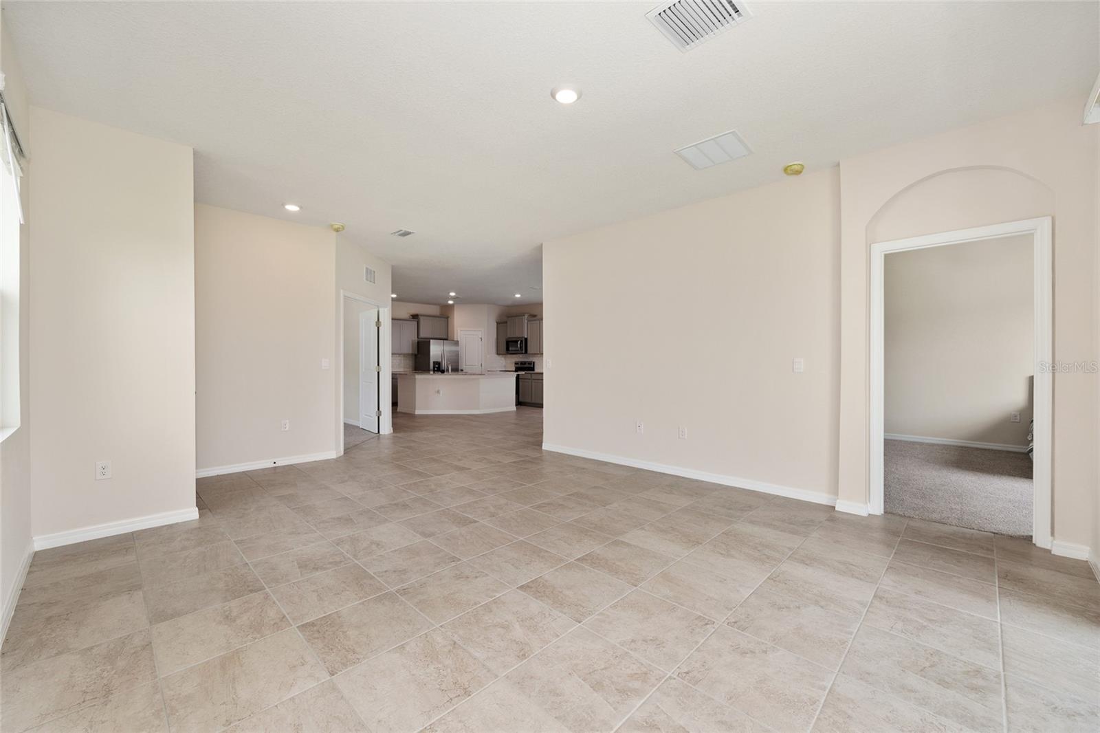 Image 7 of 33 For 5253 43rd Lane Nw