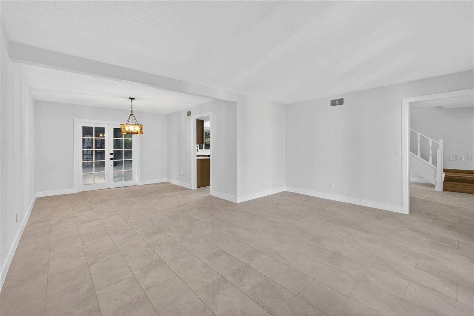 Image 15 of 44 For 4404 Grainary Avenue