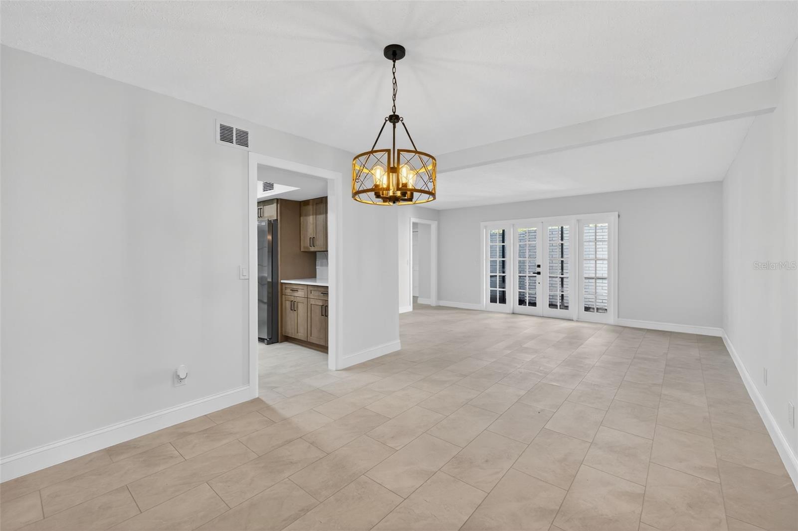 Image 16 of 44 For 4404 Grainary Avenue