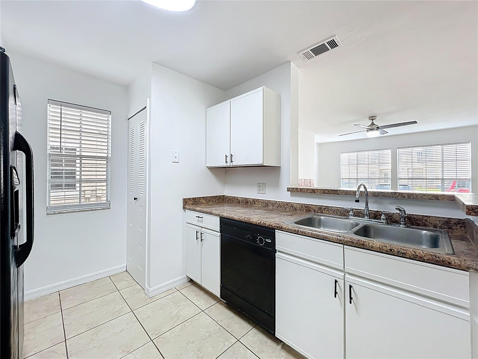Image 21 of 63 For 645 Stafford Terrace 163