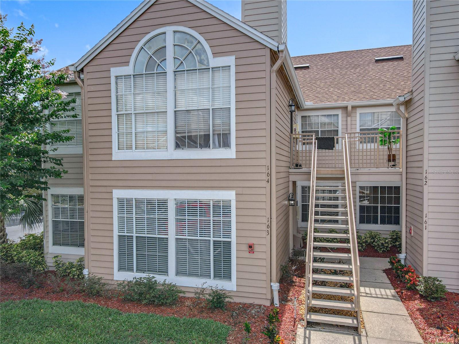 Image 5 of 63 For 645 Stafford Terrace 163