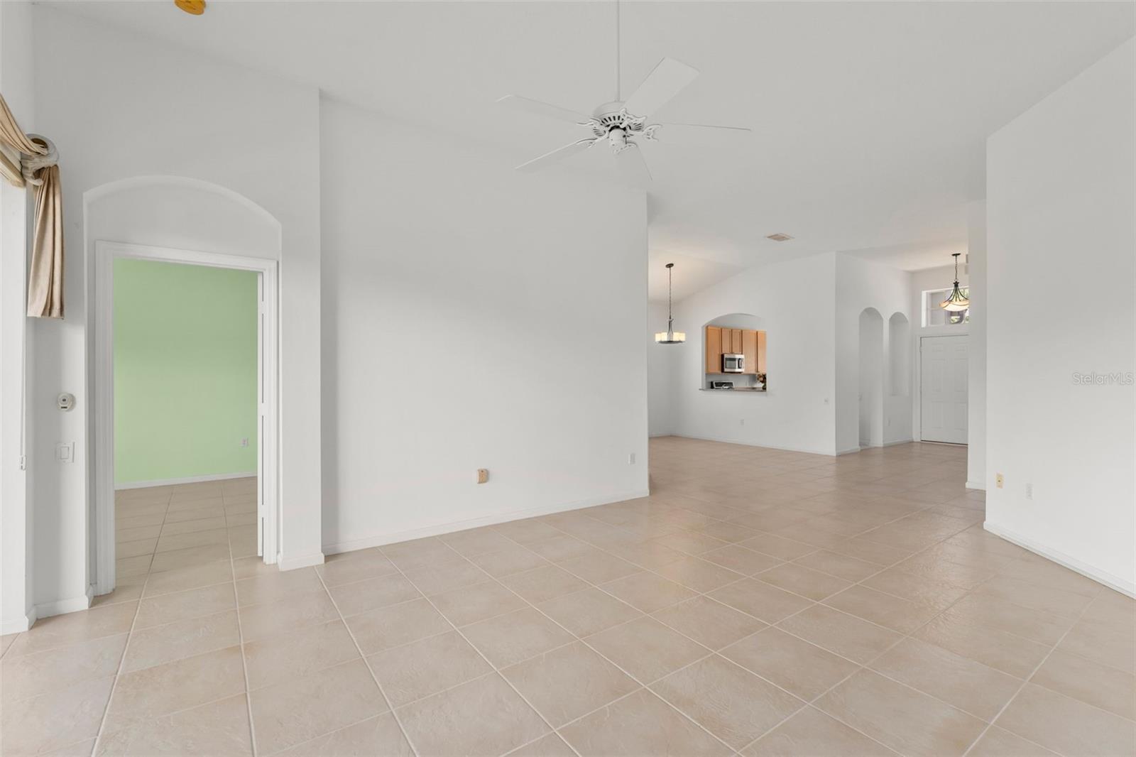 Image 20 of 44 For 3419 Fernwood Drive