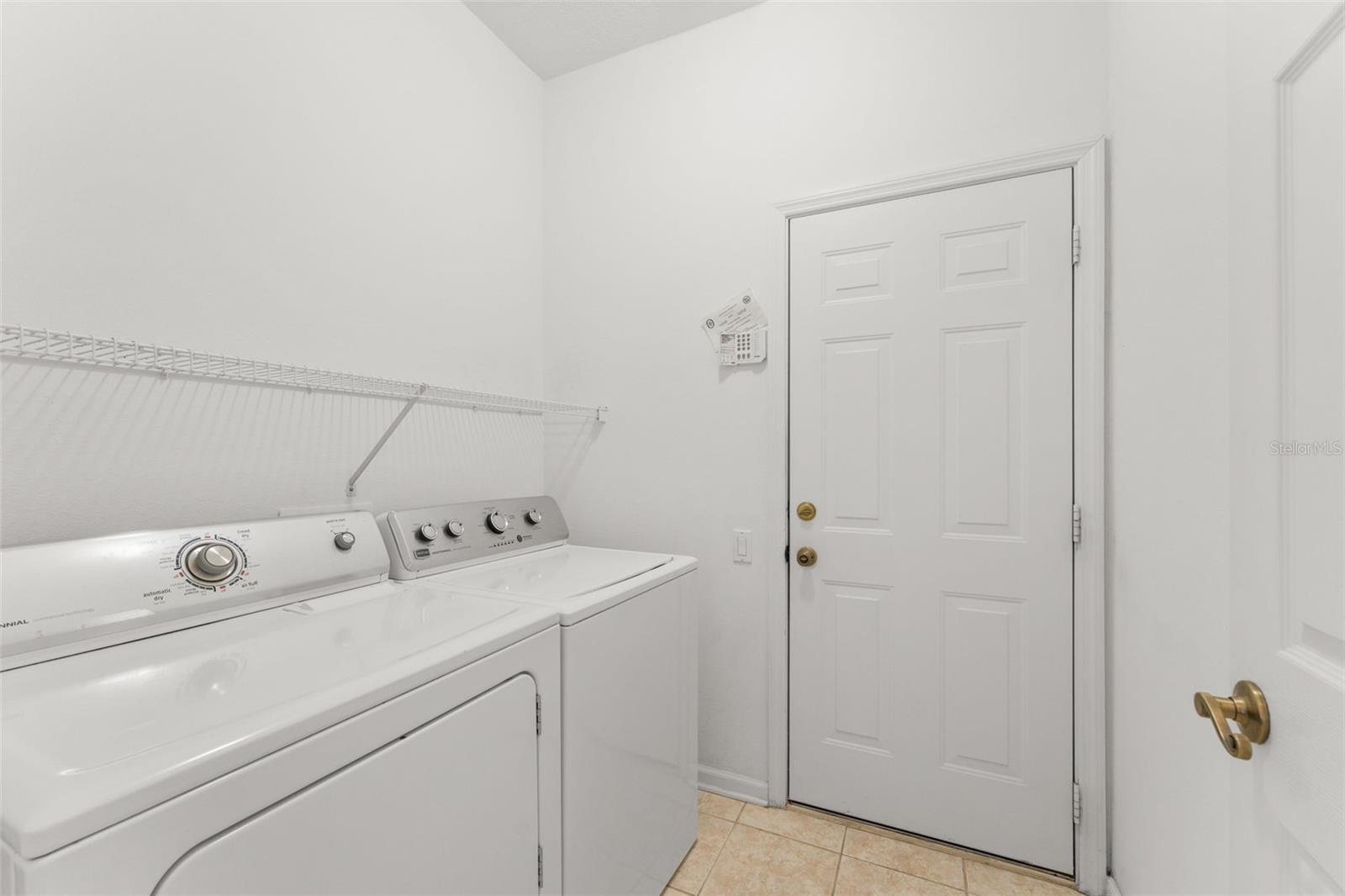Image 35 of 44 For 3419 Fernwood Drive