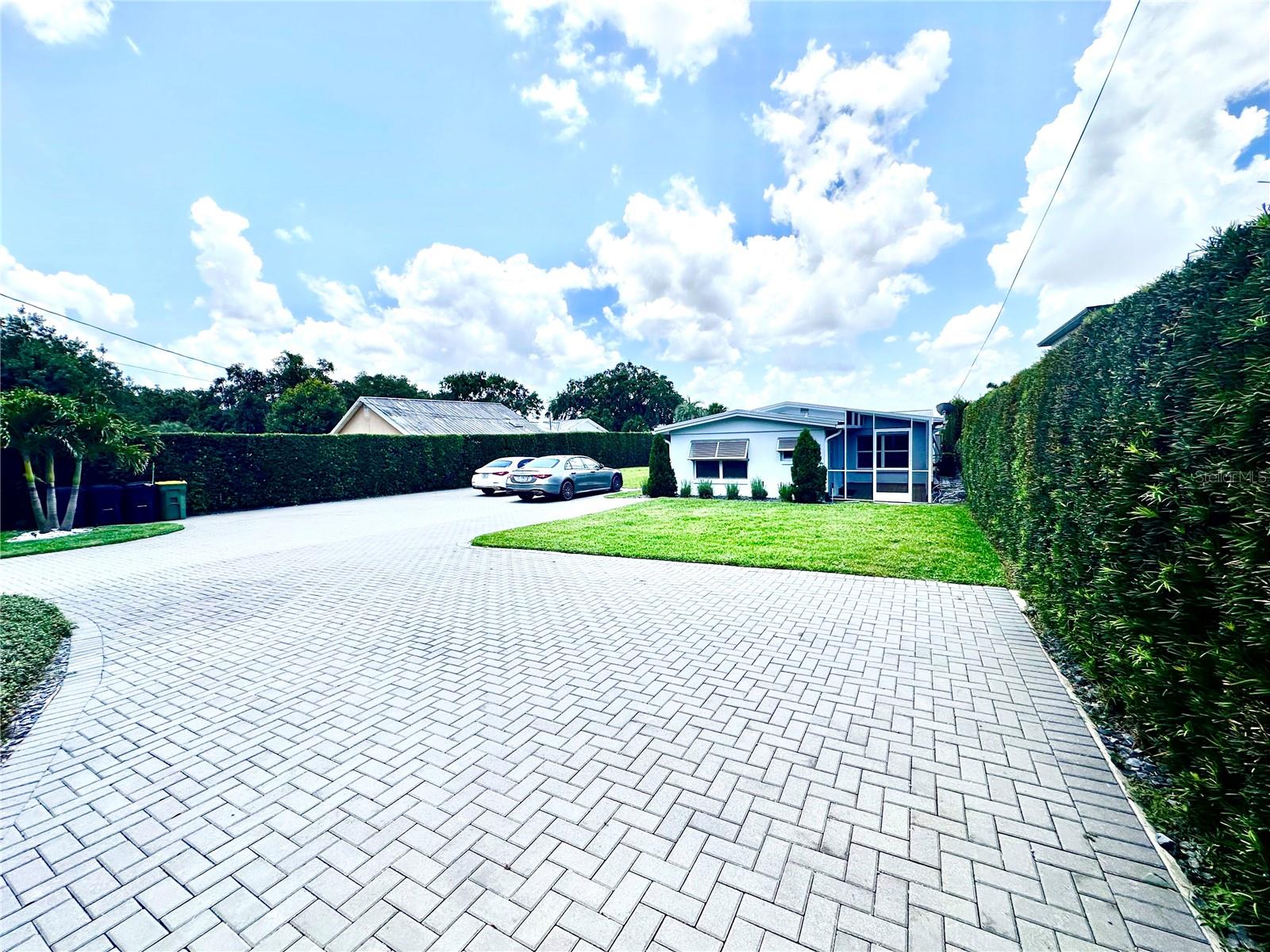 Image 4 of 32 For 7210 Seminole Drive 1