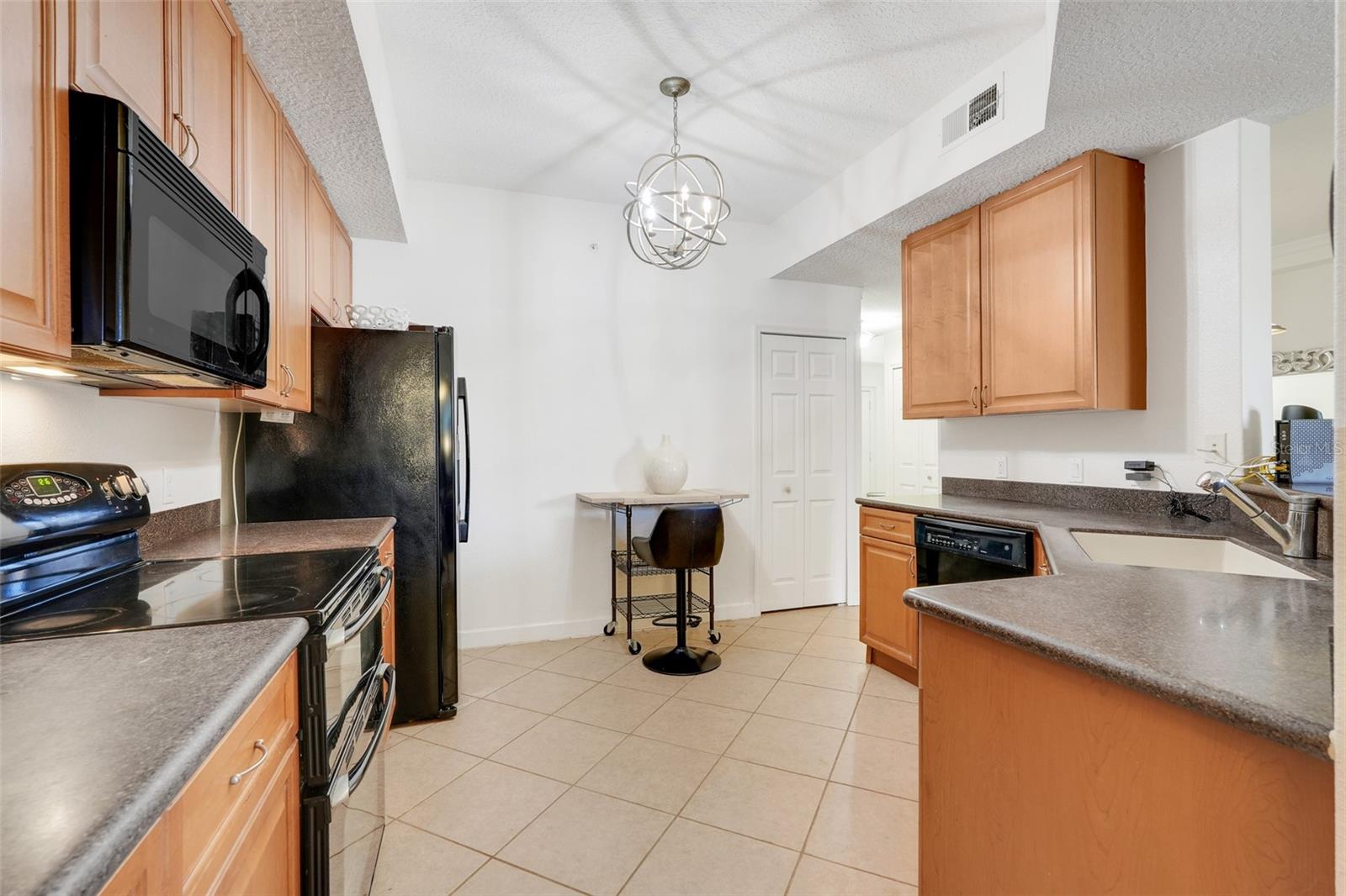 Image 15 of 34 For 6336 Buford Street 209