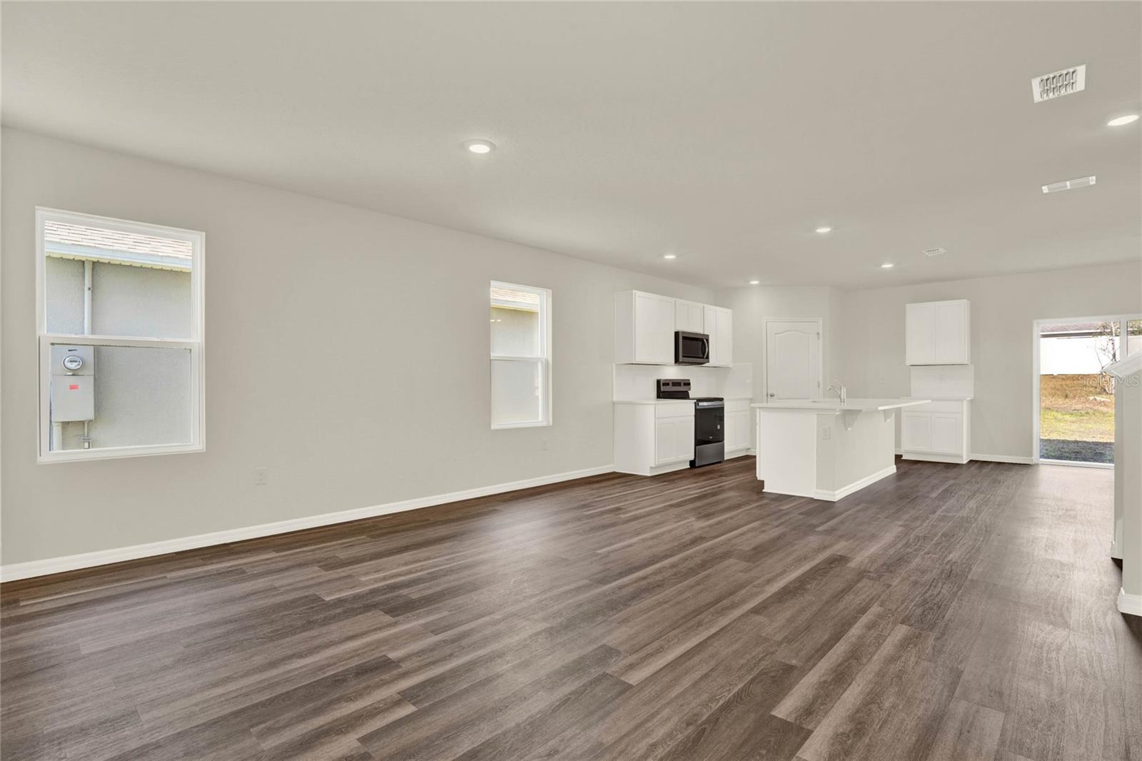 Image 11 of 29 For 5135 Marshelder Street