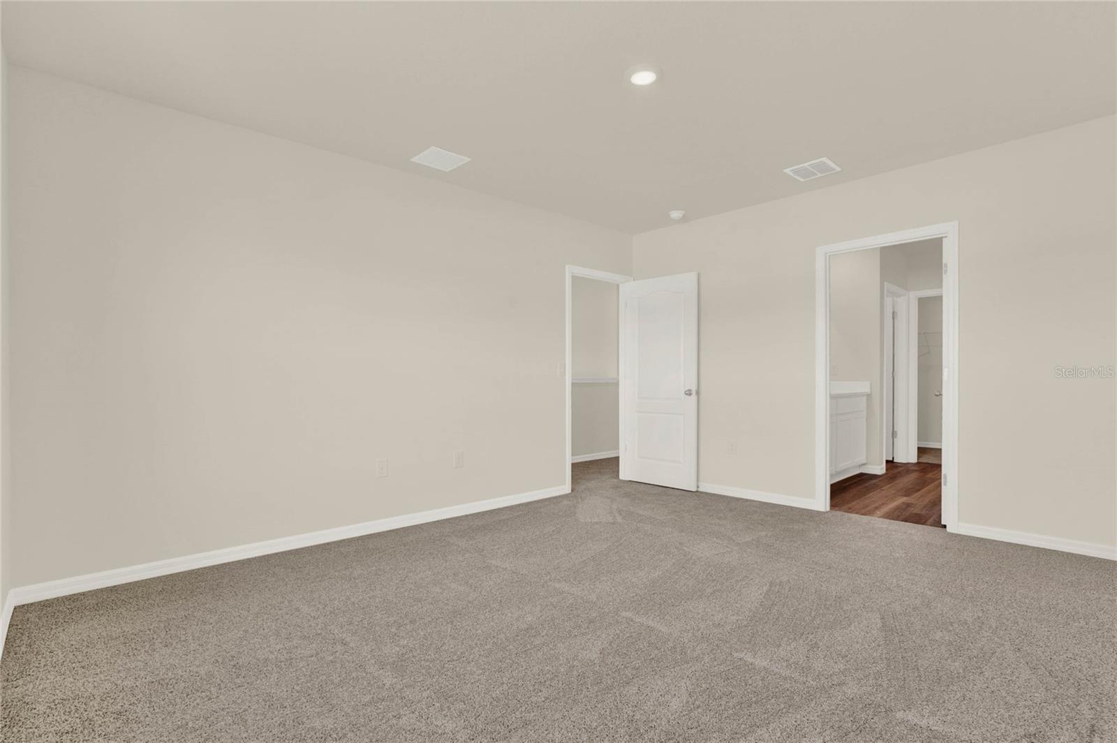Image 18 of 29 For 5135 Marshelder Street