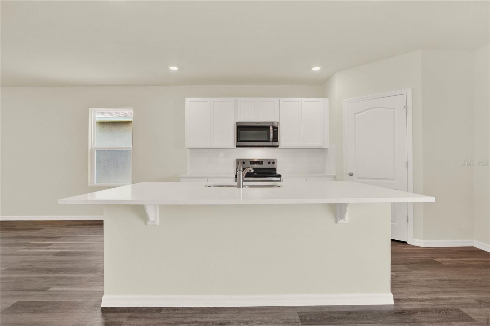 Image 6 of 29 For 5135 Marshelder Street