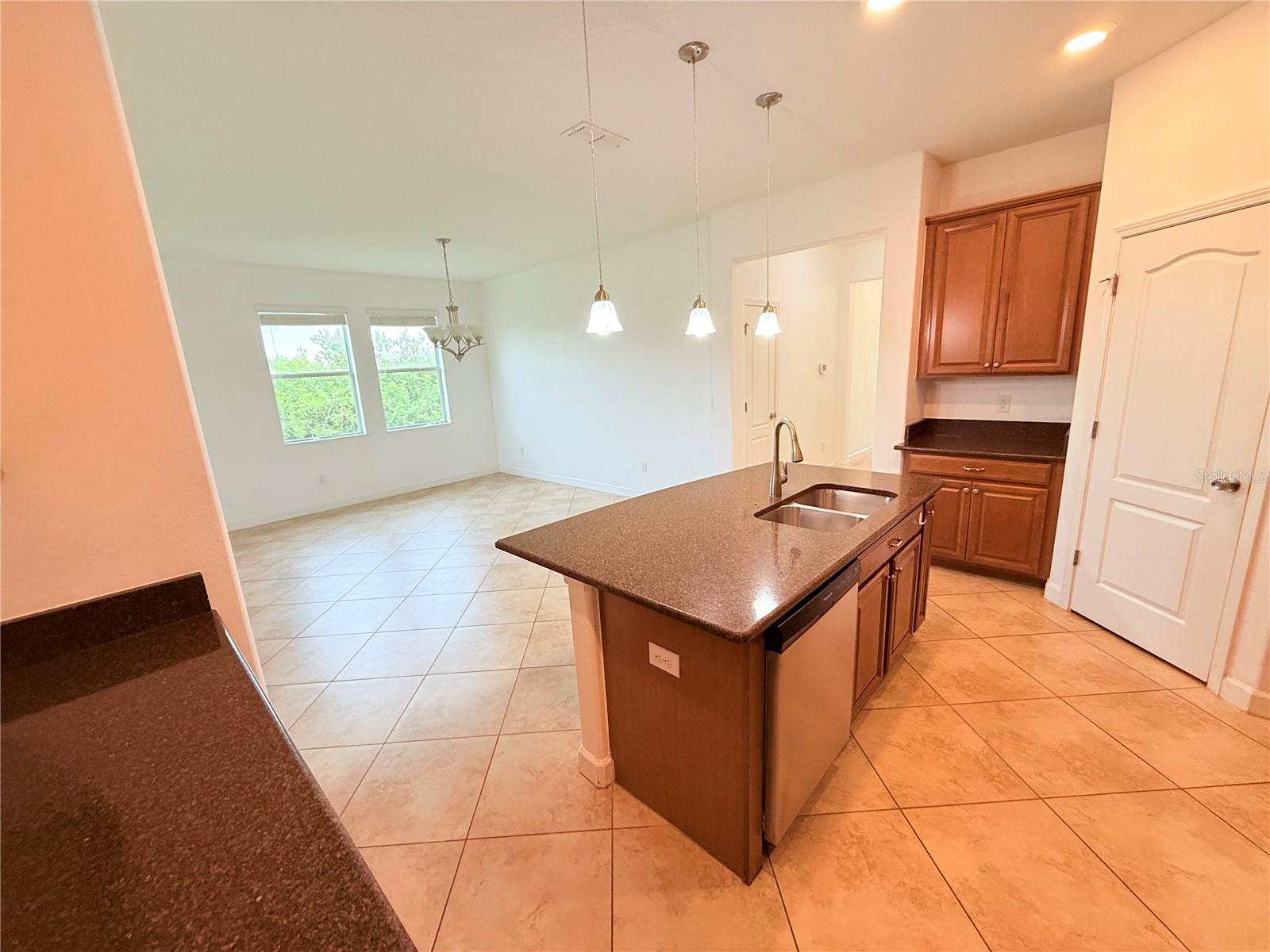 Image 11 of 25 For 7381 Fairgrove Avenue