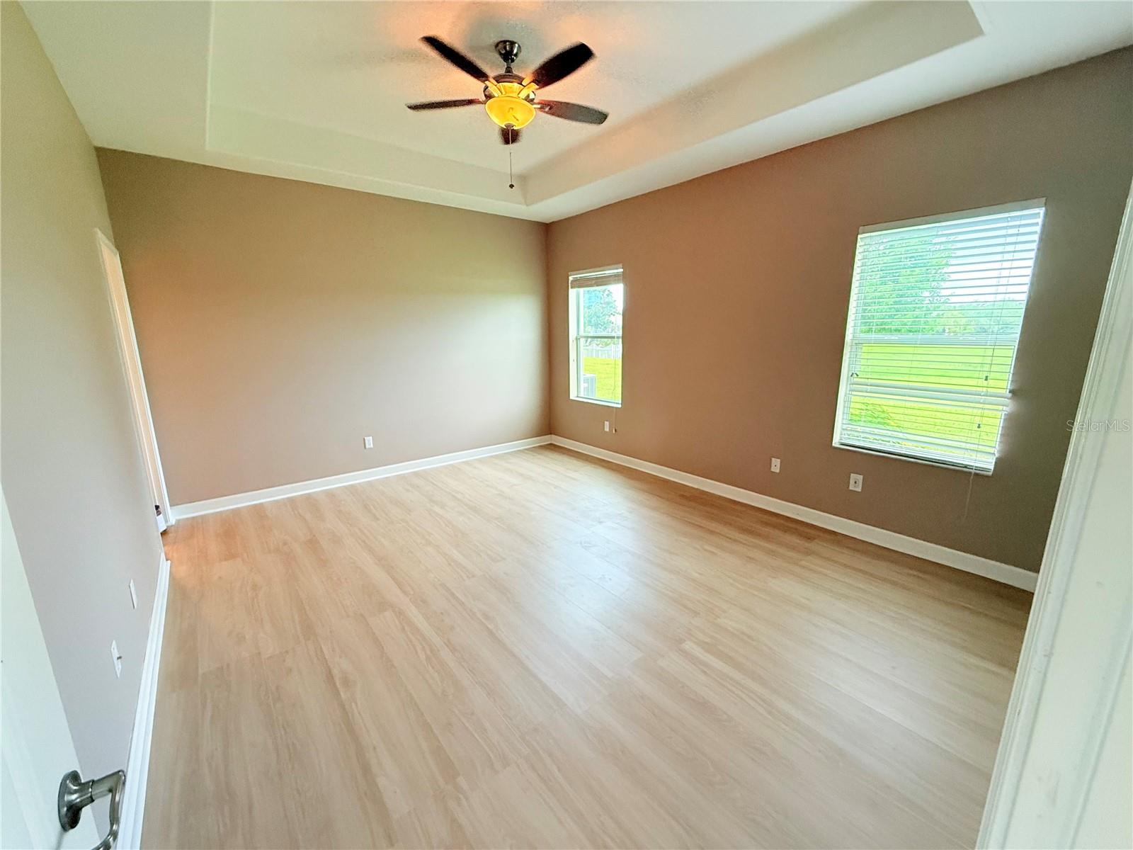Image 13 of 25 For 7381 Fairgrove Avenue