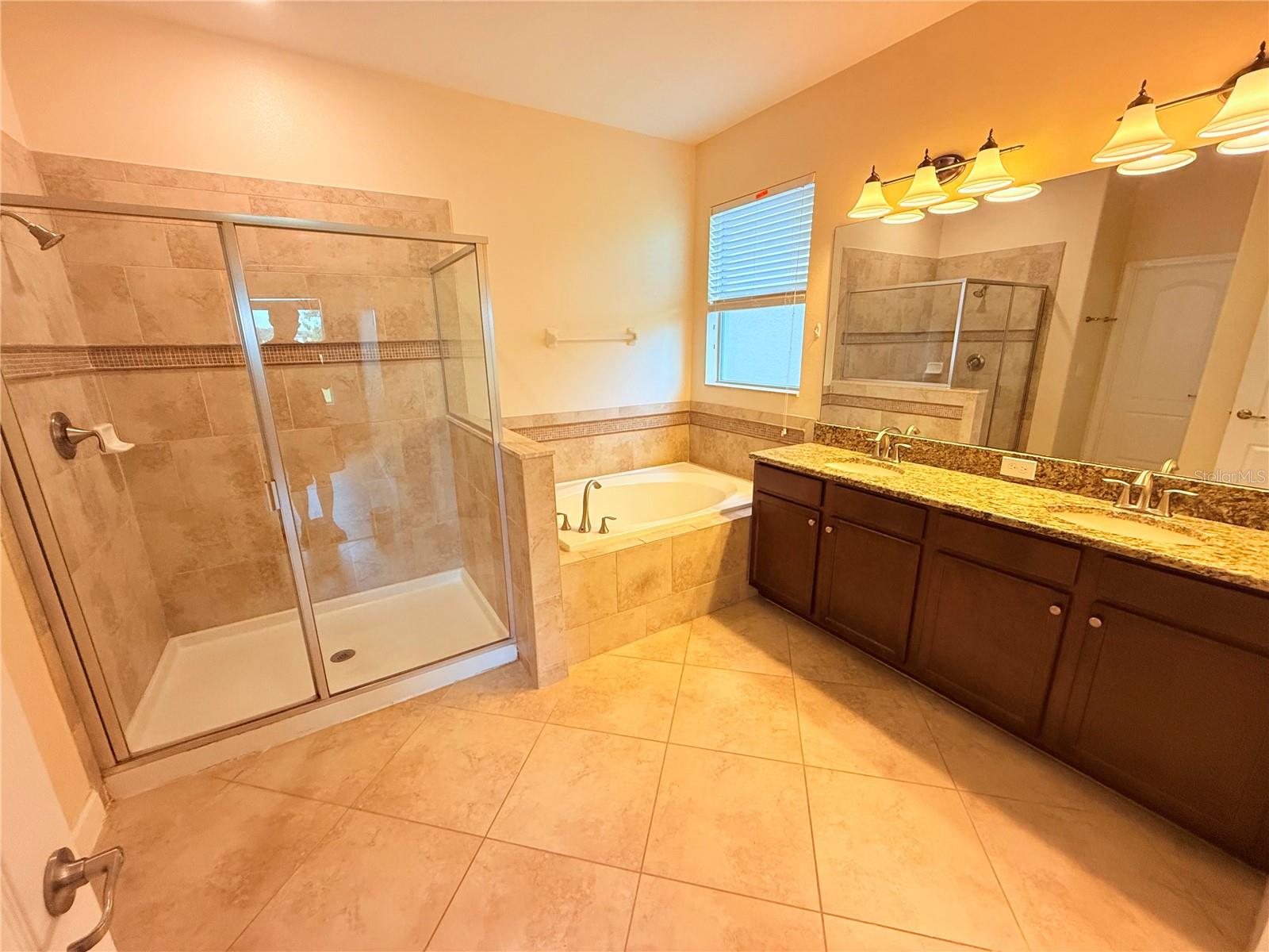 Image 15 of 25 For 7381 Fairgrove Avenue