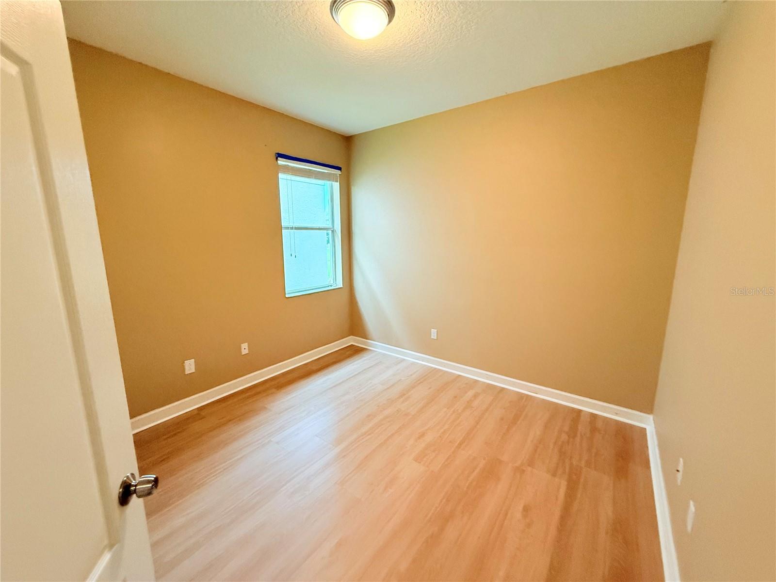 Image 20 of 25 For 7381 Fairgrove Avenue