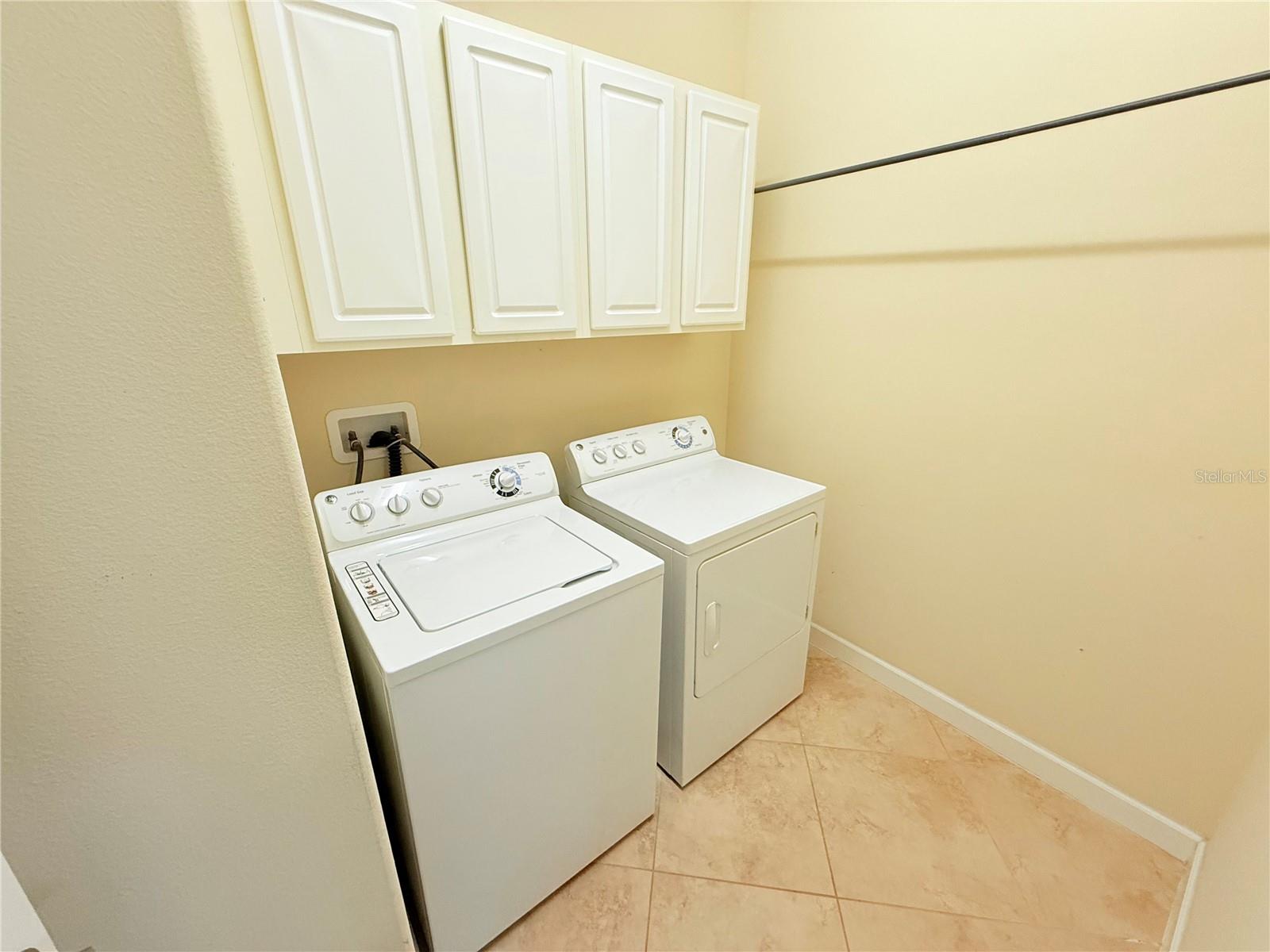 Image 21 of 25 For 7381 Fairgrove Avenue