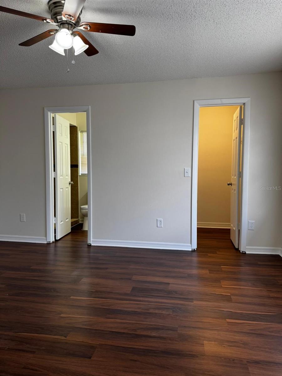 Image 10 of 22 For 14 Windtree Lane 203