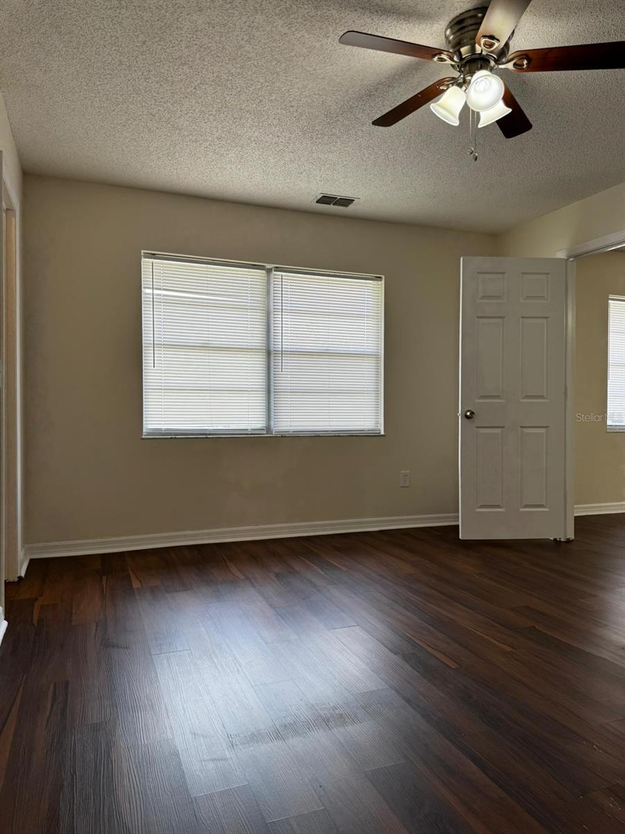 Image 8 of 22 For 14 Windtree Lane 203