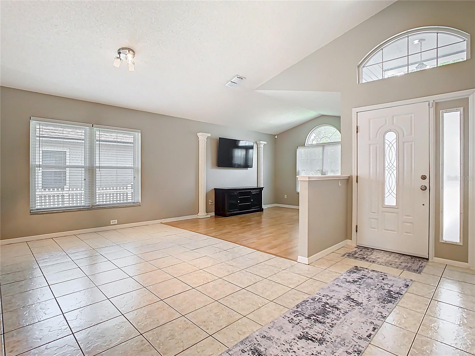 Image 3 of 45 For 2641 Delcrest Drive