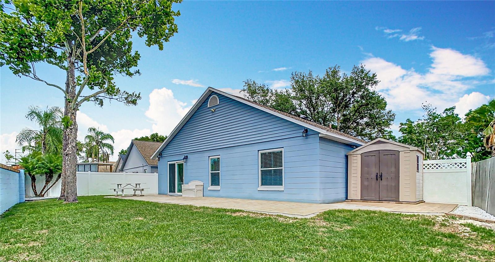 Image 32 of 45 For 2641 Delcrest Drive