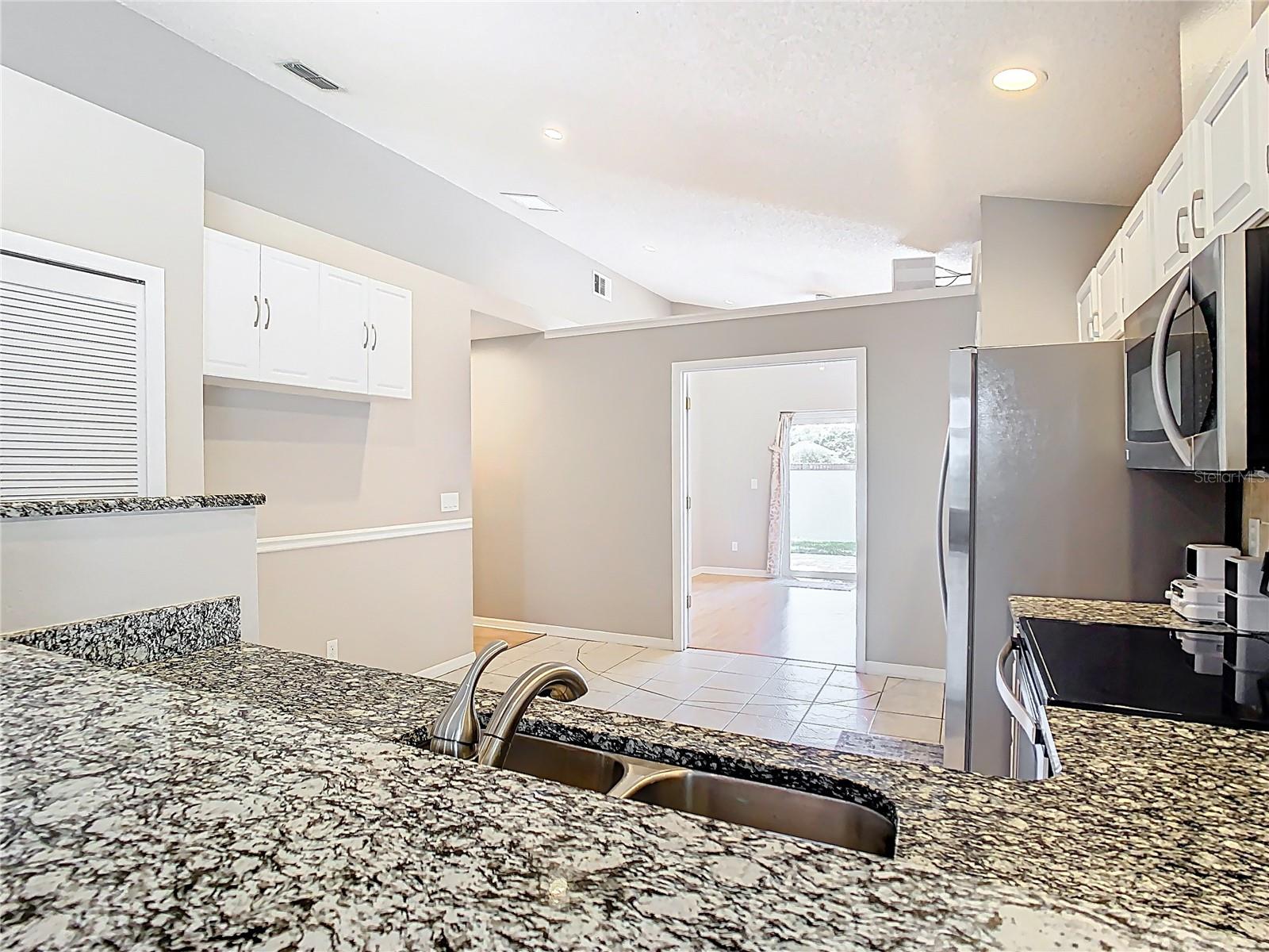 Image 6 of 45 For 2641 Delcrest Drive