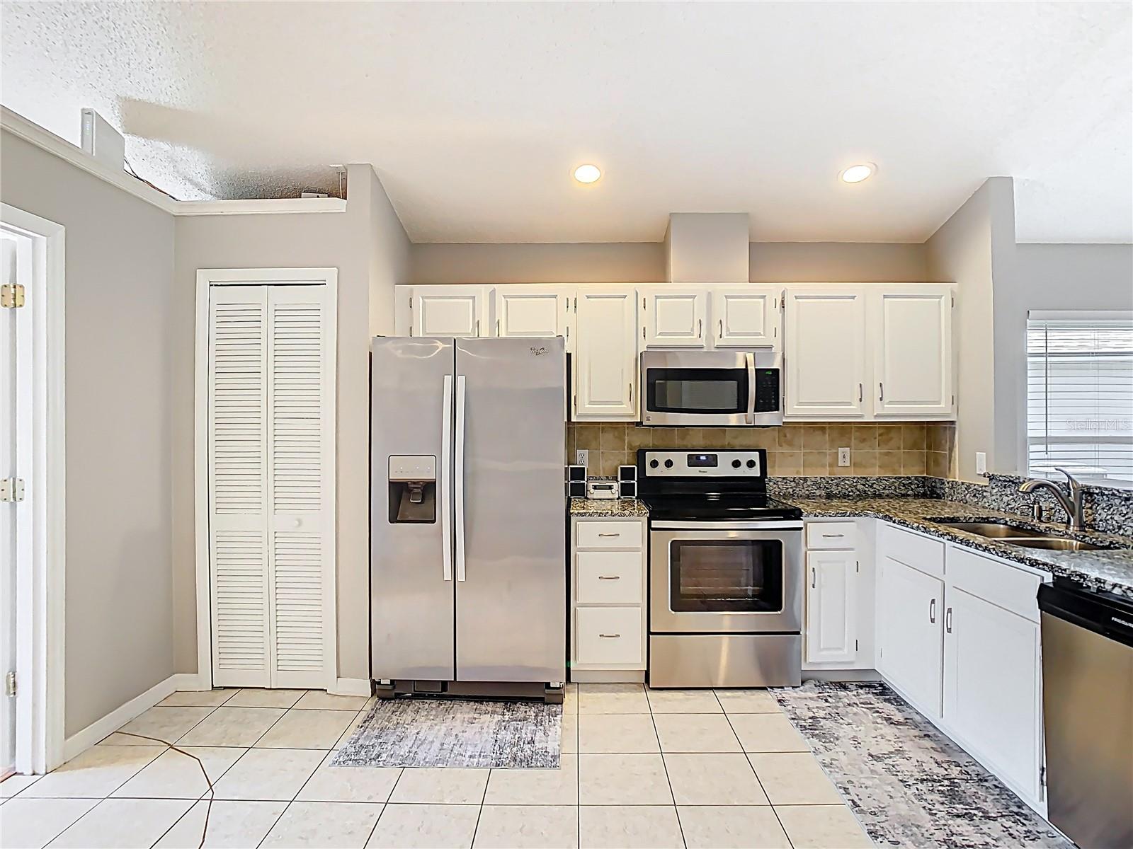 Image 7 of 45 For 2641 Delcrest Drive