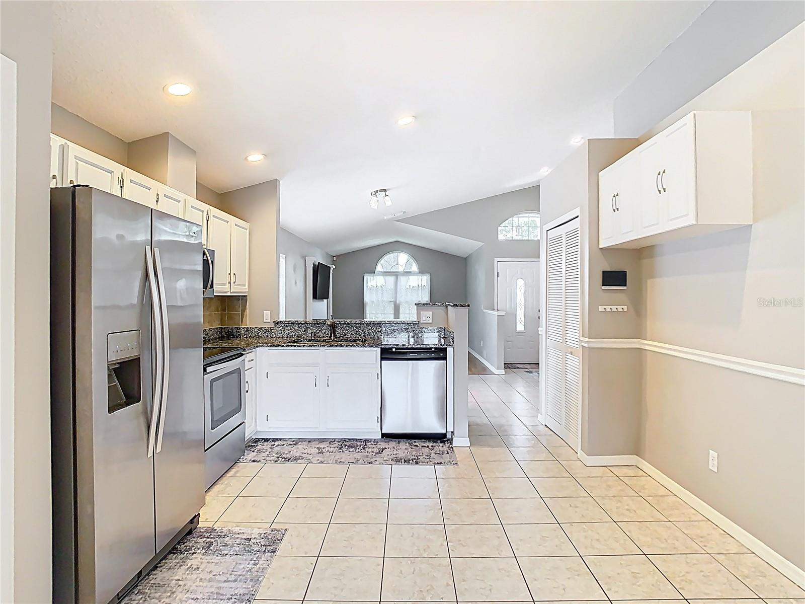 Image 9 of 45 For 2641 Delcrest Drive