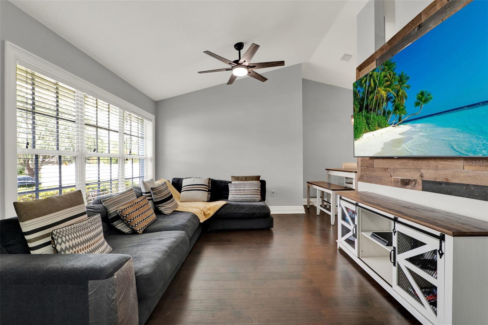 Image 15 of 62 For 2375 Belen Drive