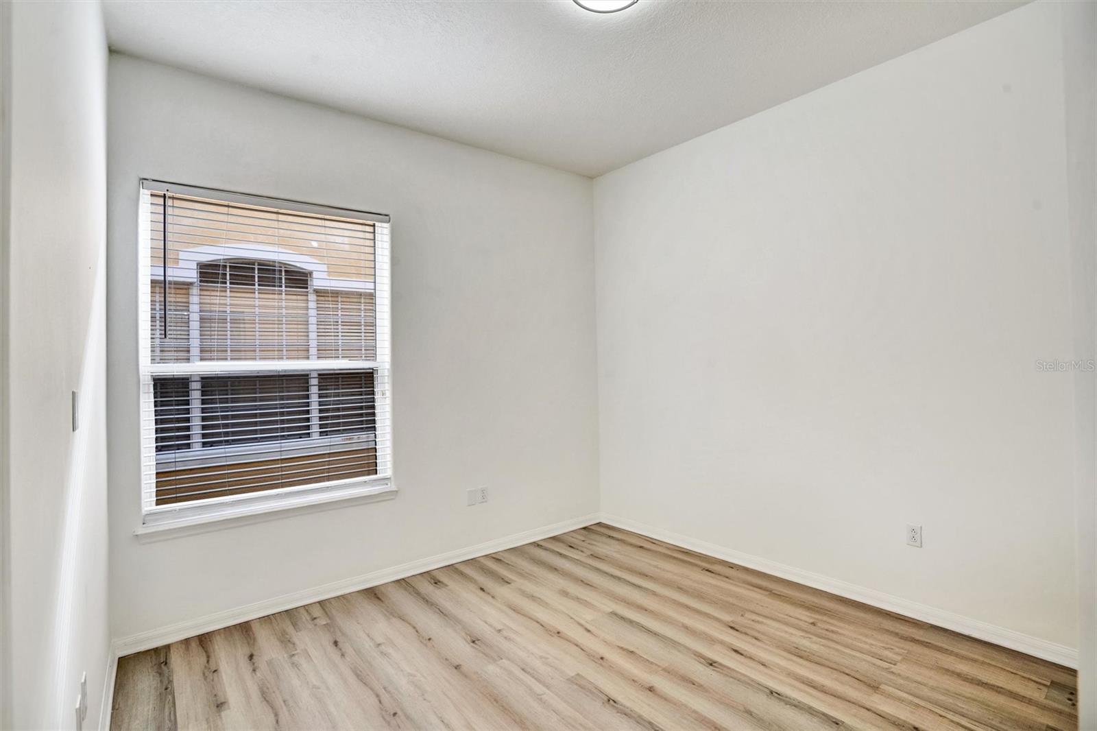 Image 20 of 35 For 8412 Saint Marino Boulevard