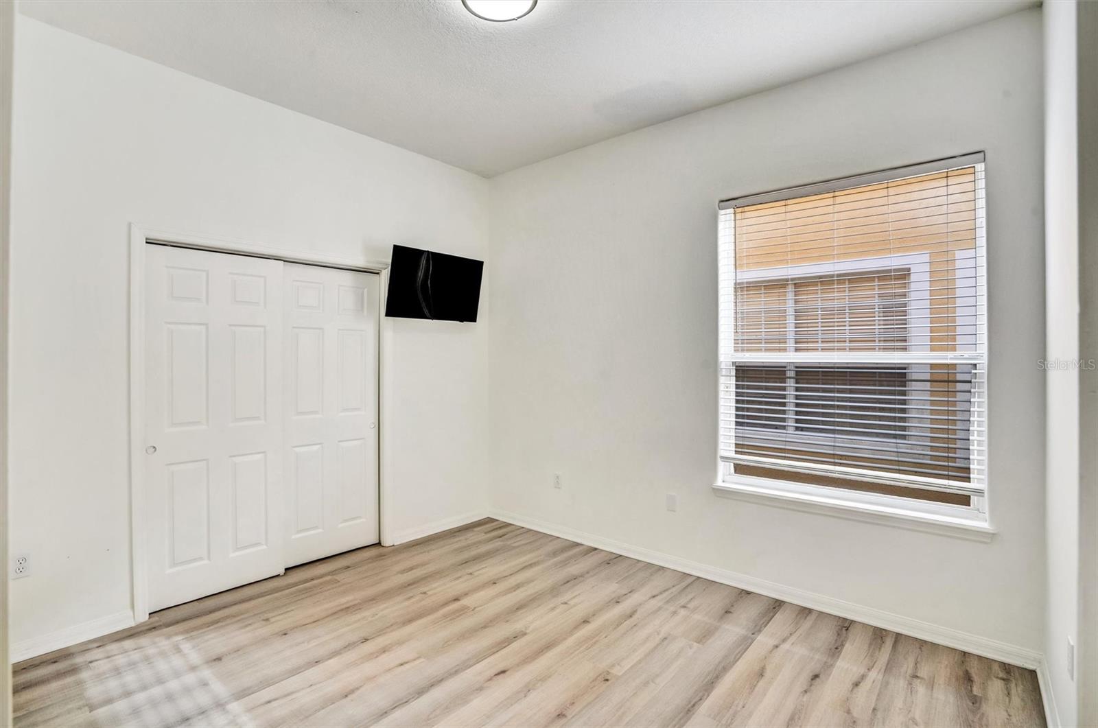 Image 23 of 35 For 8412 Saint Marino Boulevard