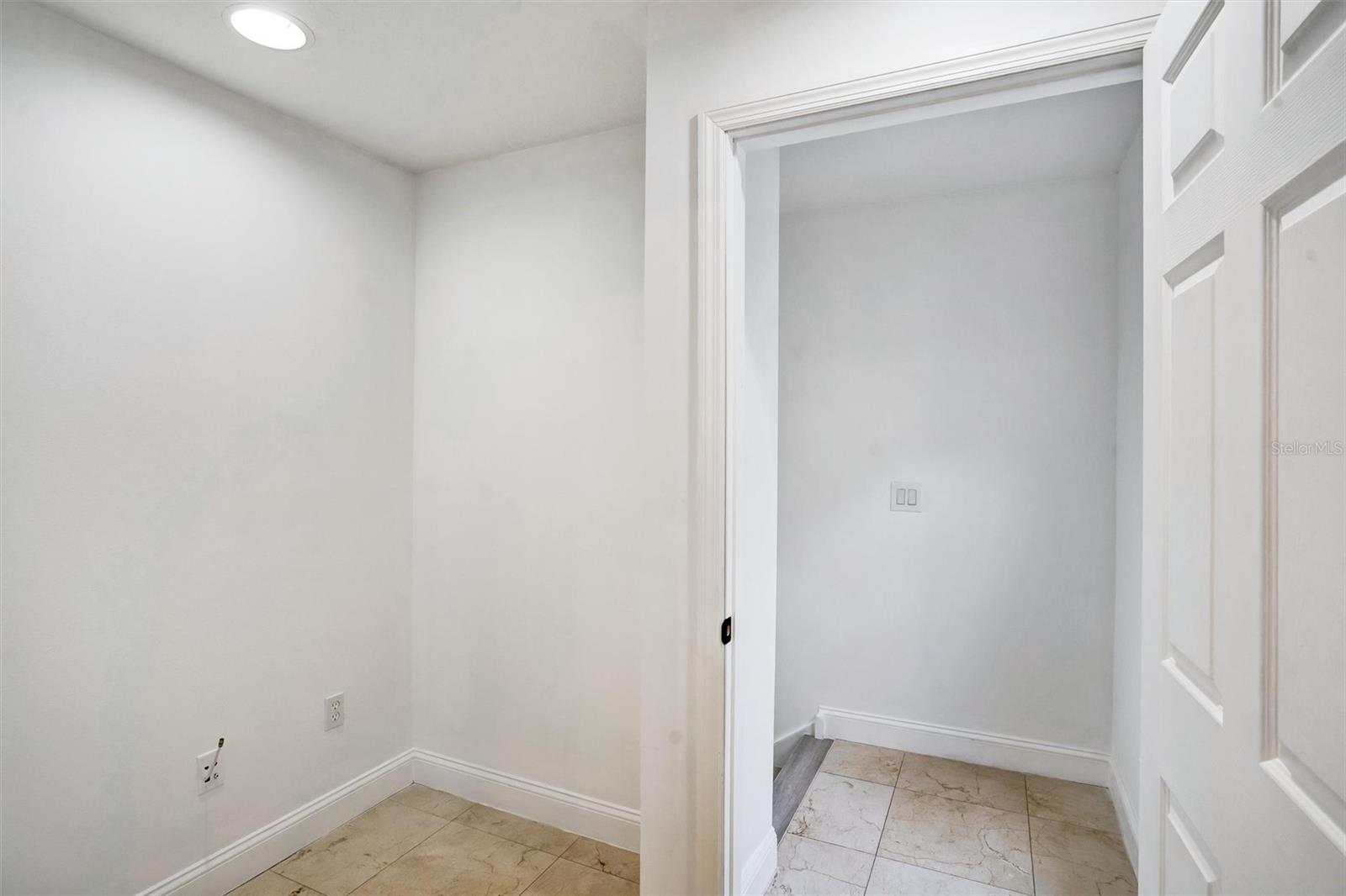 Image 27 of 35 For 8412 Saint Marino Boulevard