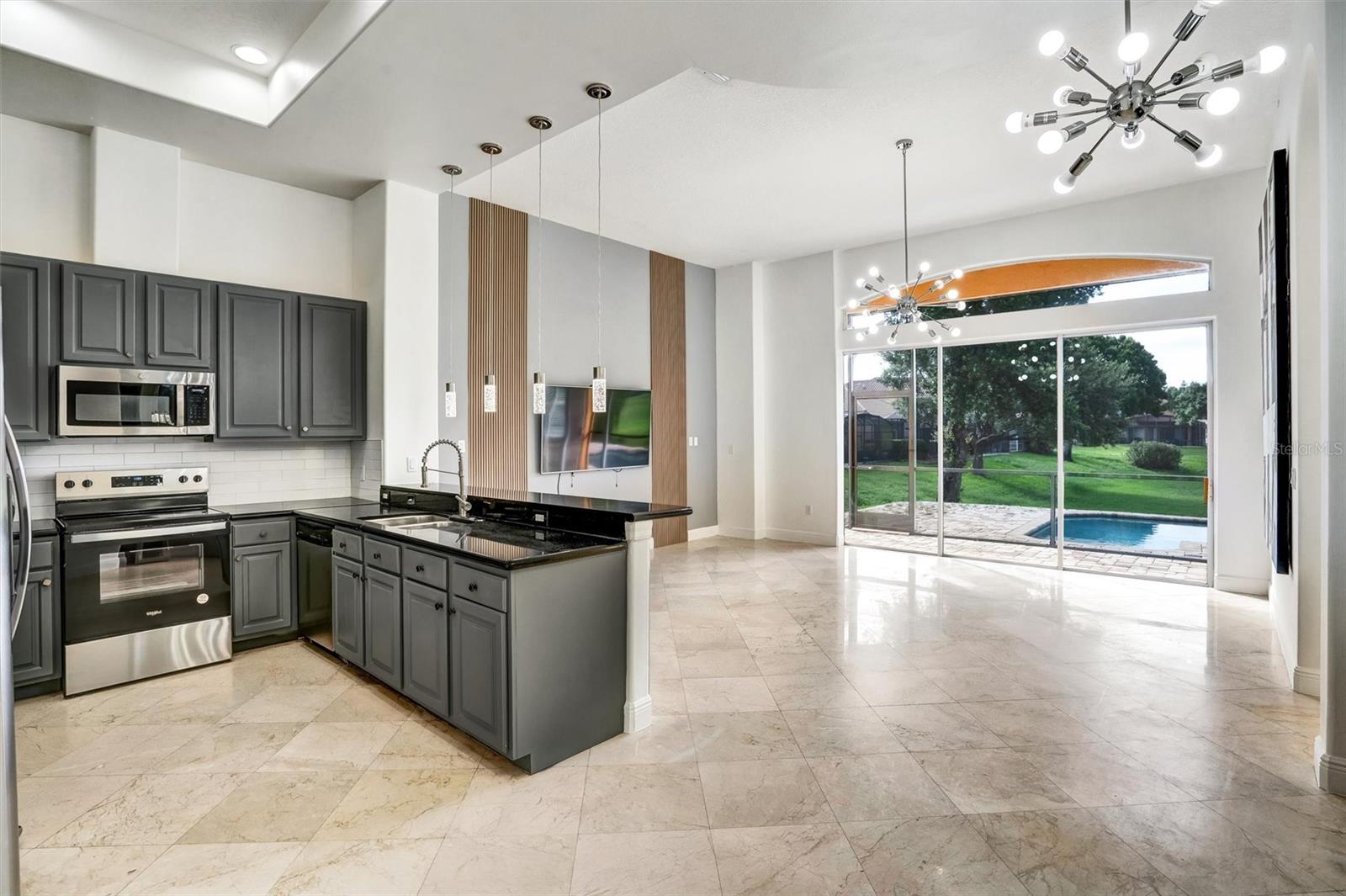 Image 7 of 35 For 8412 Saint Marino Boulevard