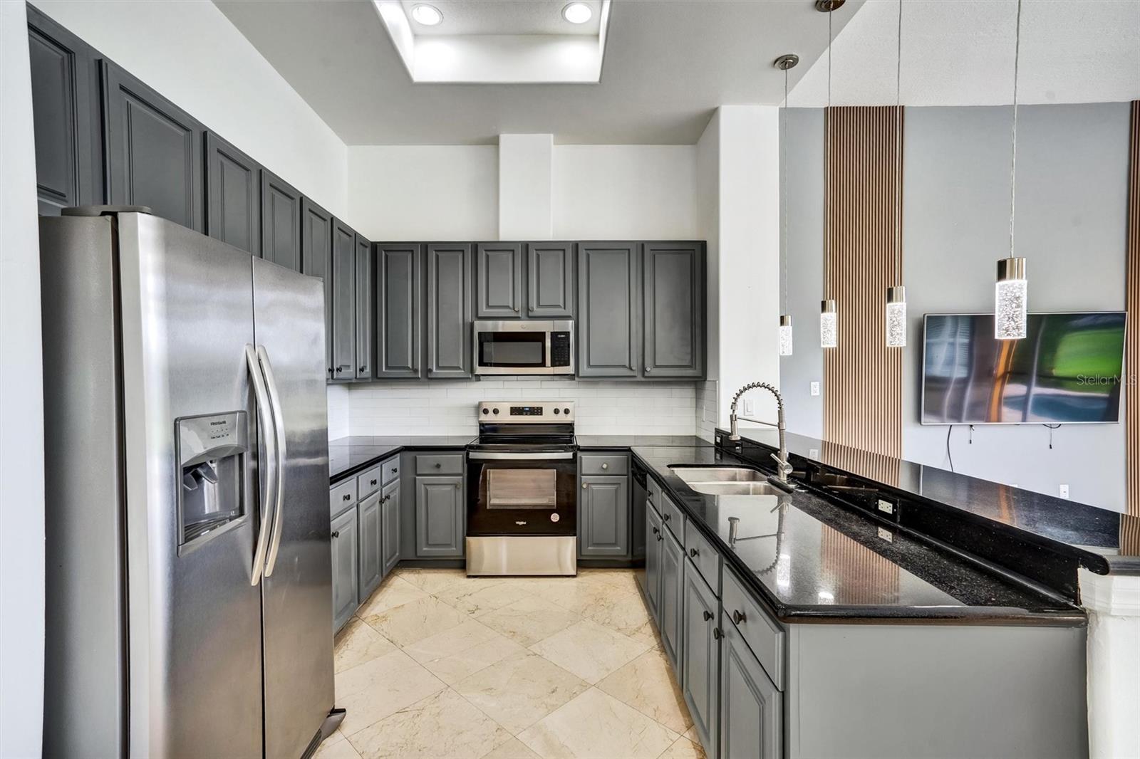 Image 8 of 35 For 8412 Saint Marino Boulevard