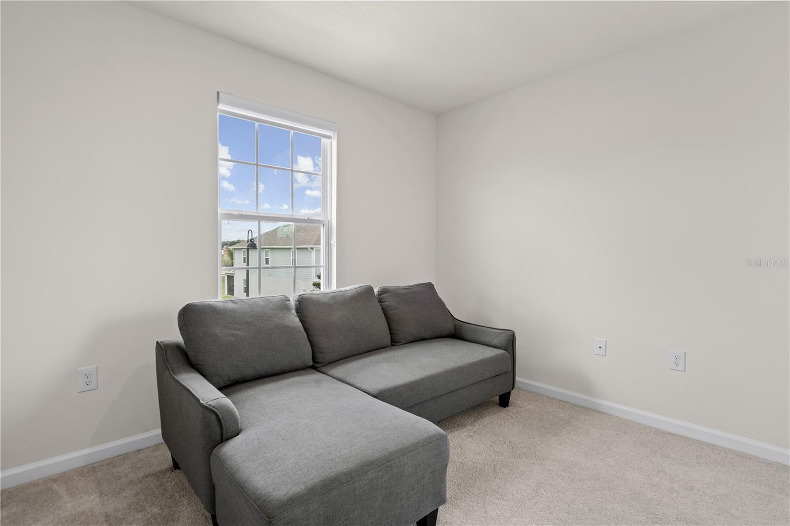 Image 12 of 47 For 275 Blueberry Lane