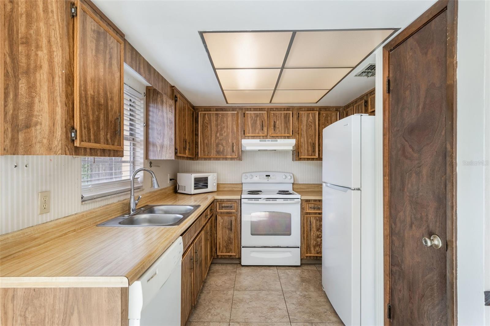Image 4 of 16 For 6835 Massa Court