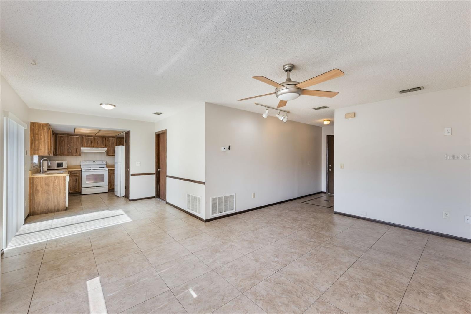 Image 5 of 16 For 6835 Massa Court