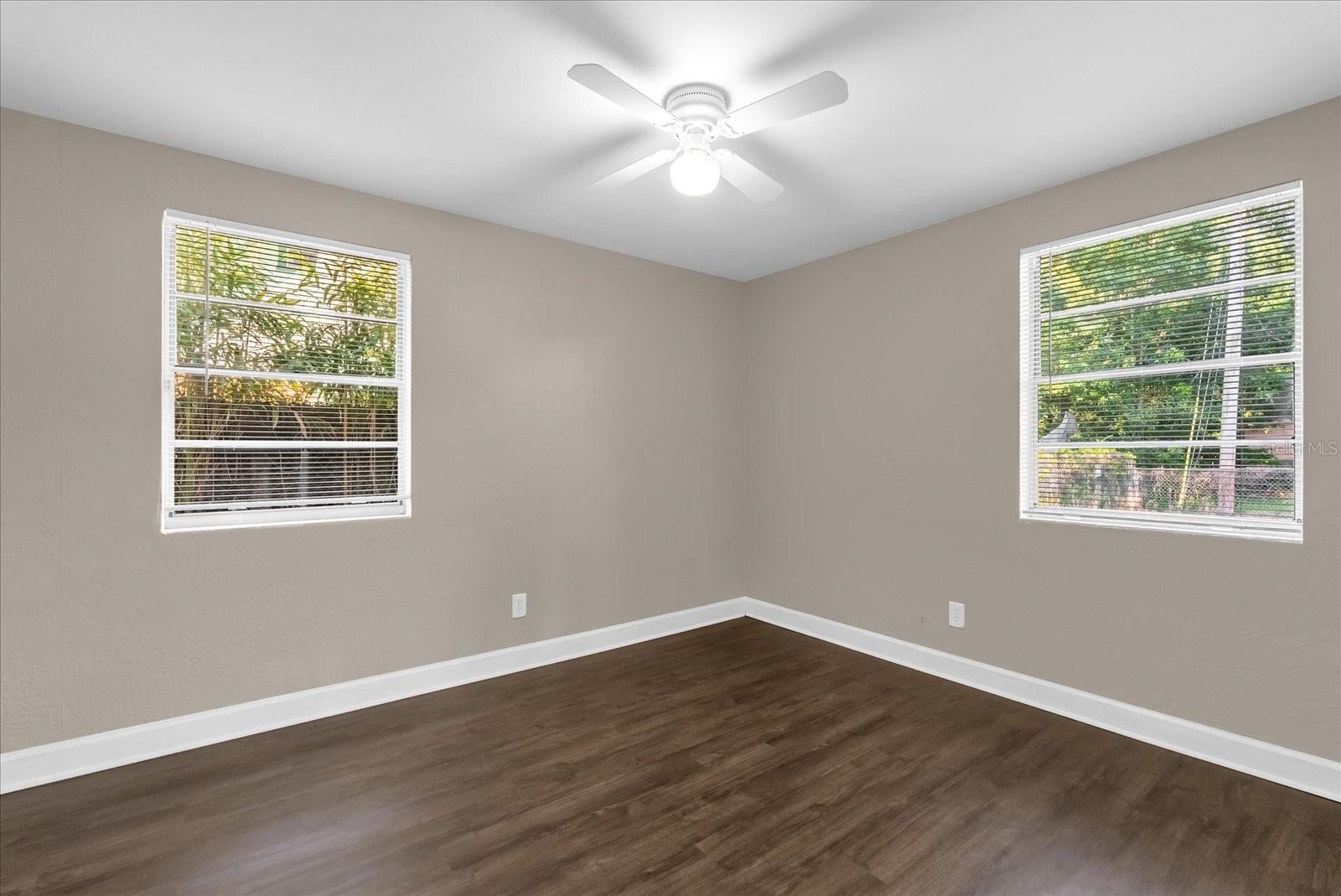 Image 10 of 24 For 461 Brentwood Drive