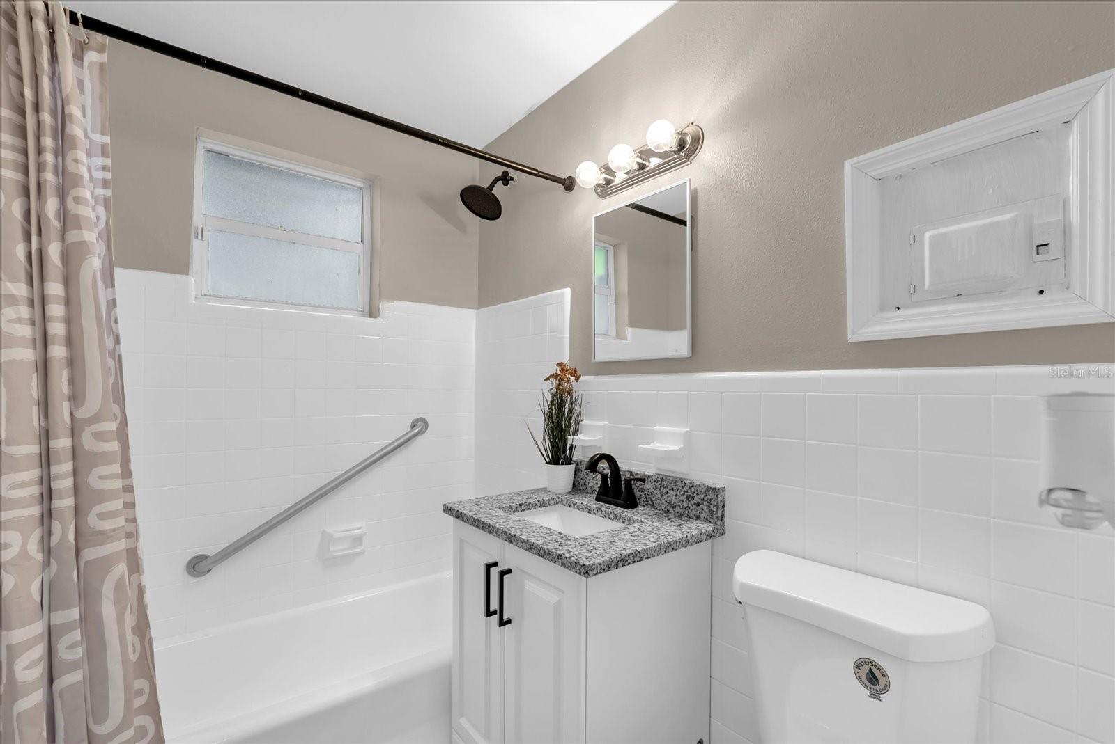 Image 12 of 24 For 461 Brentwood Drive