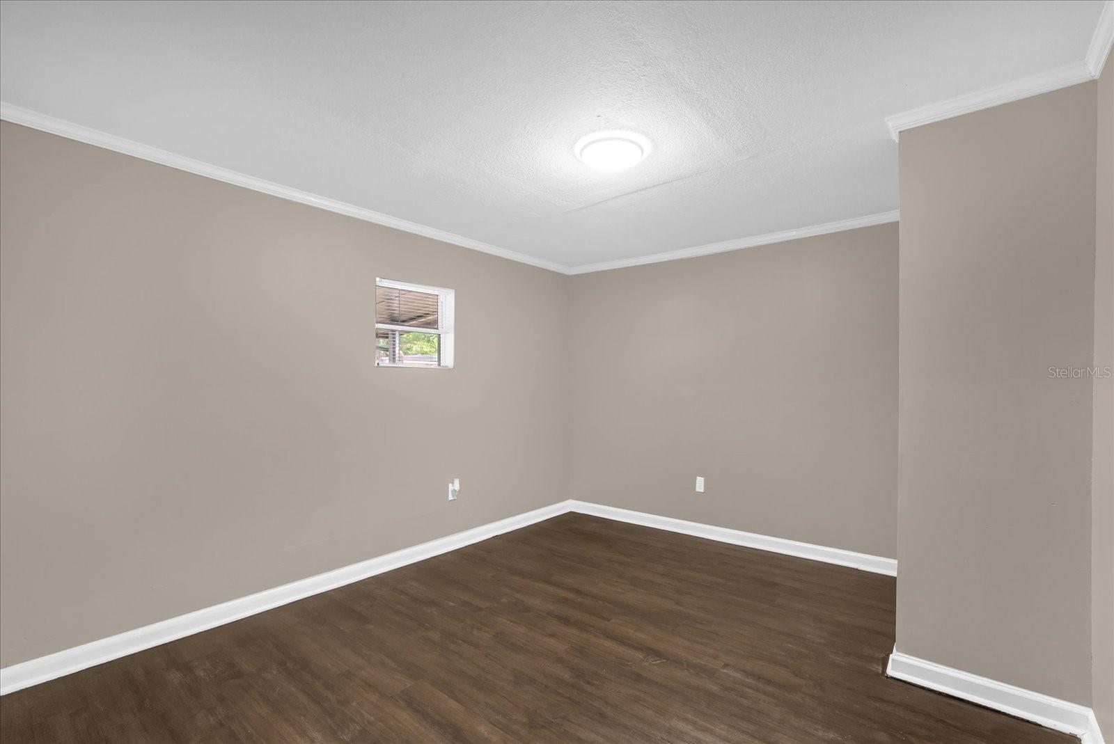 Image 13 of 24 For 461 Brentwood Drive