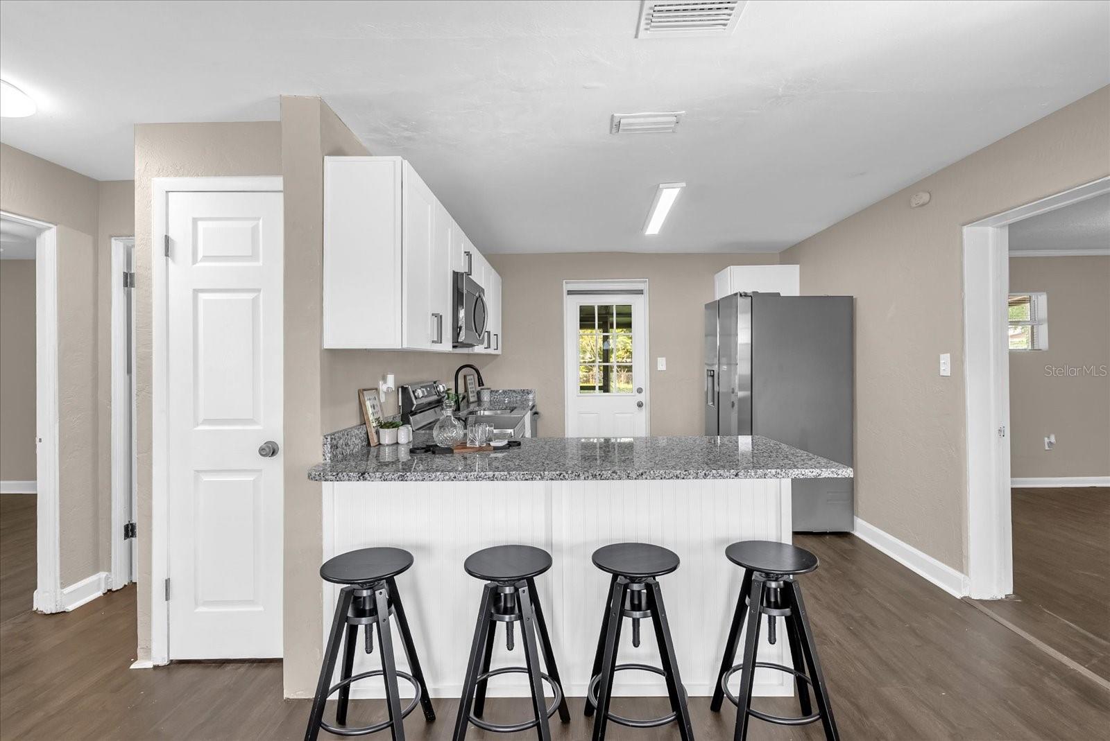 Image 4 of 24 For 461 Brentwood Drive